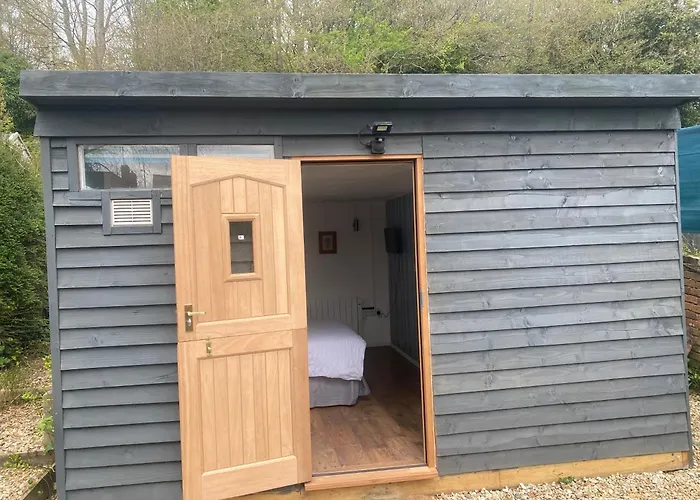 Bridport Garden Suite